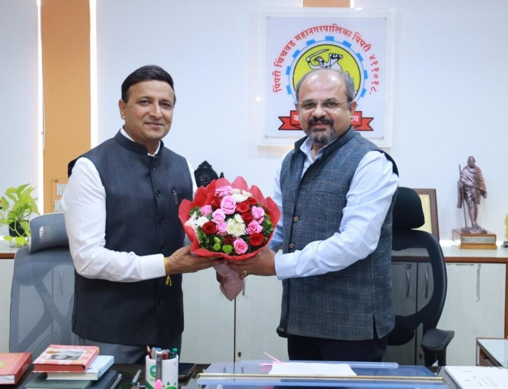 डॉ. विजय सूर्यवंशी यांनी पिंपरी-चिंचवड महानगरपालिका आयुक्त पदाचा पदभार स्वीकारला…