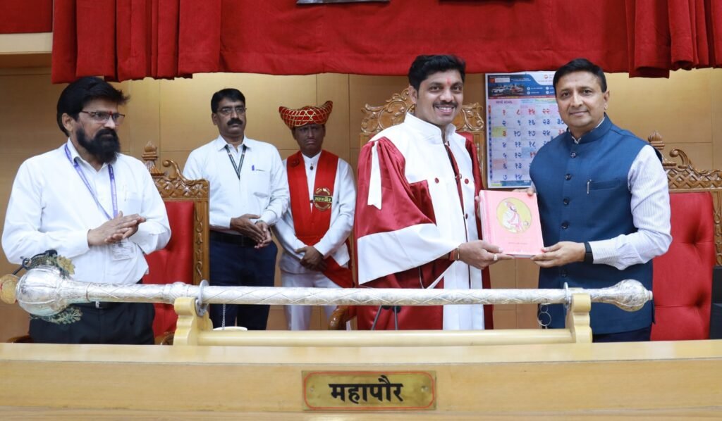 आयुक्त डॉ. विजय सूर्यवंशी गतिमान प्रशासनातून पिंपरी चिंचवड शहराचा विकास साधतील – महापौर रवि लांडगे*