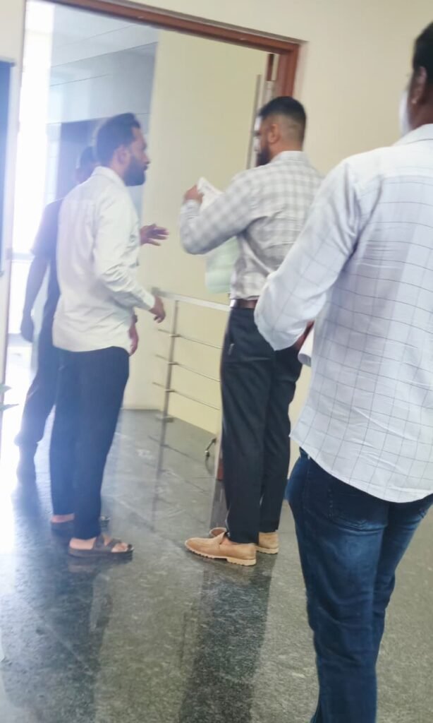 शासकीय जमिनीचा गैरवापर आणि खोट्या जात प्रमाणपत्राचा धक्कादायक प्रकार; चौकशीची मागणी*
