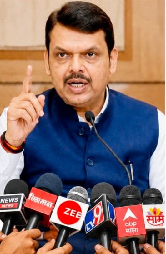 ## NEWS EXPRESS 18 | न्यूज एक्सप्रेस १८ विशेष बातमी पत्र **वेगाने… अचूक… तुमच्यापर्यंत!** पत्रकारांना धमकावणाऱ्यांना थेट जेलची हवा! ### पत्रकारांना धमकी म्हणजे लोकशाहीला आघात; दोषींना कोणतीही माफी नाही – मुख्यमंत्री देवेंद्र फडणवीस